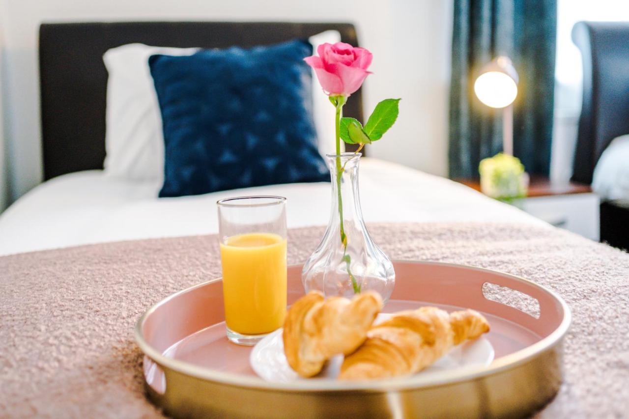 Holiday home Harley House - Spacious With Free Netflix & Parking By Rocketbnb